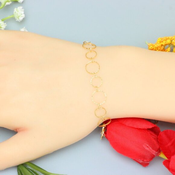 "Elegant & Trendy Bracelet, A Perfect Gift for Women, Thoughtful, EVCH1617 - Picture 5 of 10